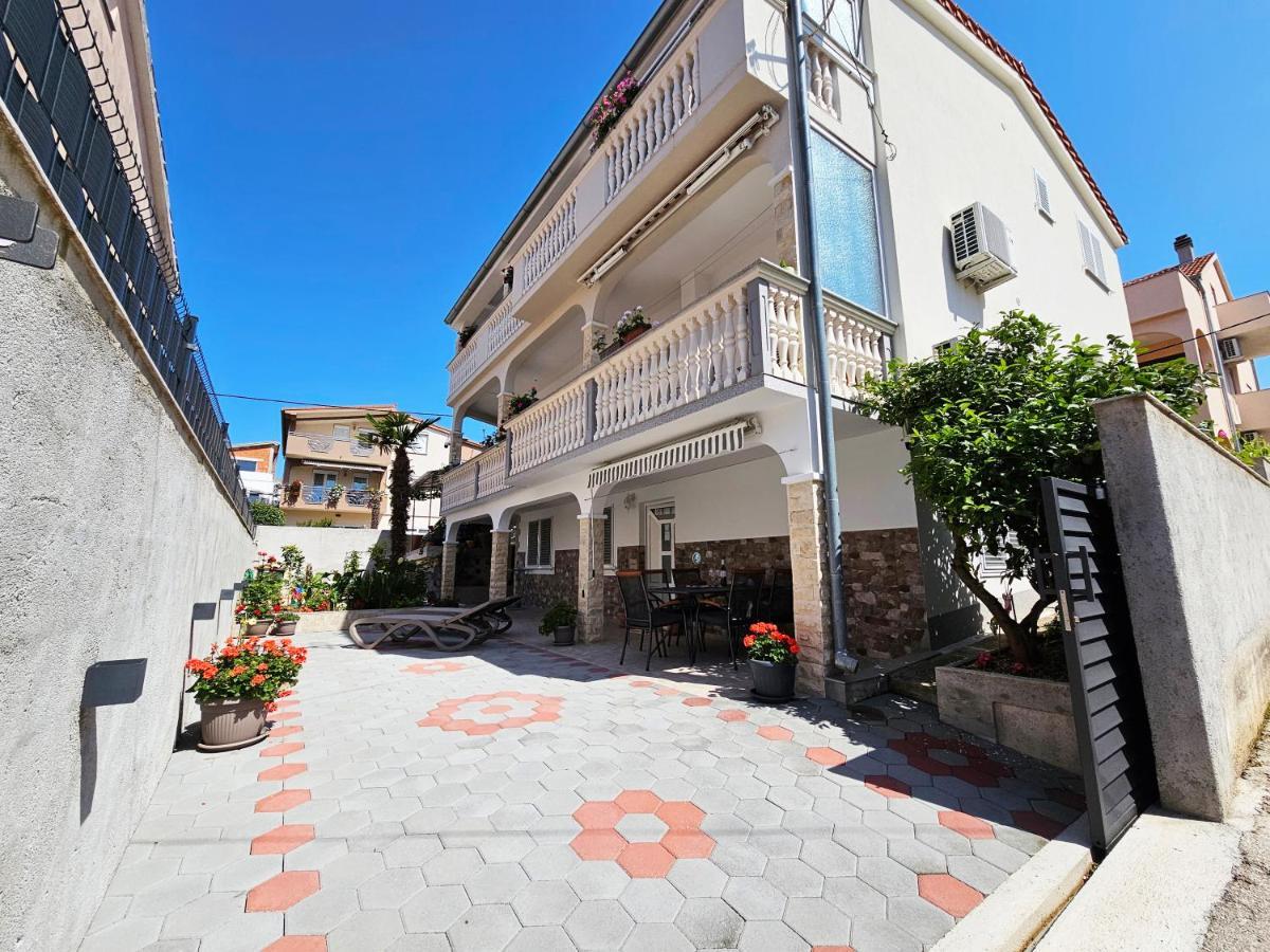 Modern 3Br Apartments In Zadar With Balcony Or Terrace, Free Parking & Ac Екстериор снимка