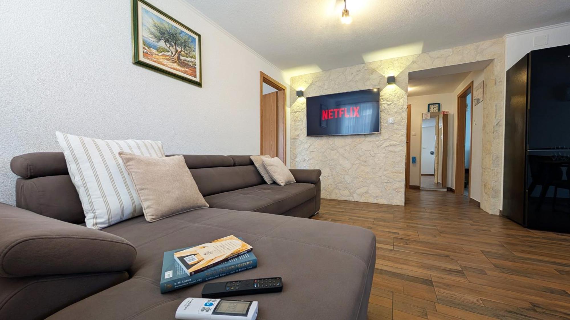Modern 3Br Apartments In Zadar With Balcony Or Terrace, Free Parking & Ac Екстериор снимка