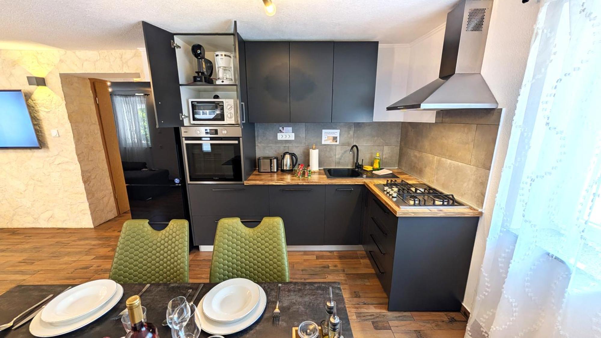 Modern 3Br Apartments In Zadar With Balcony Or Terrace, Free Parking & Ac Екстериор снимка